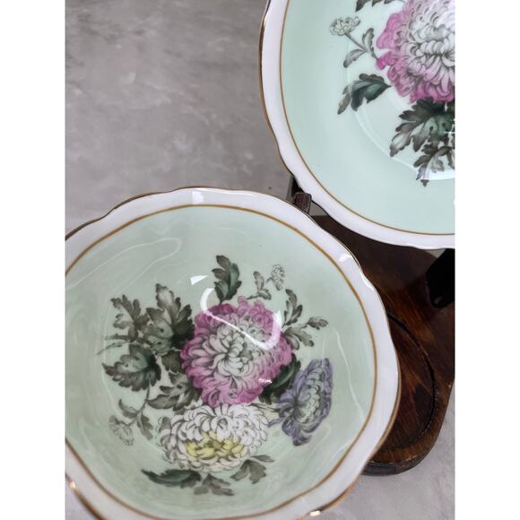 Paragon Double Warrant Teacup & Saucer Chrysanthemum Mums Mint Green A1591 - Picture 11 of 13